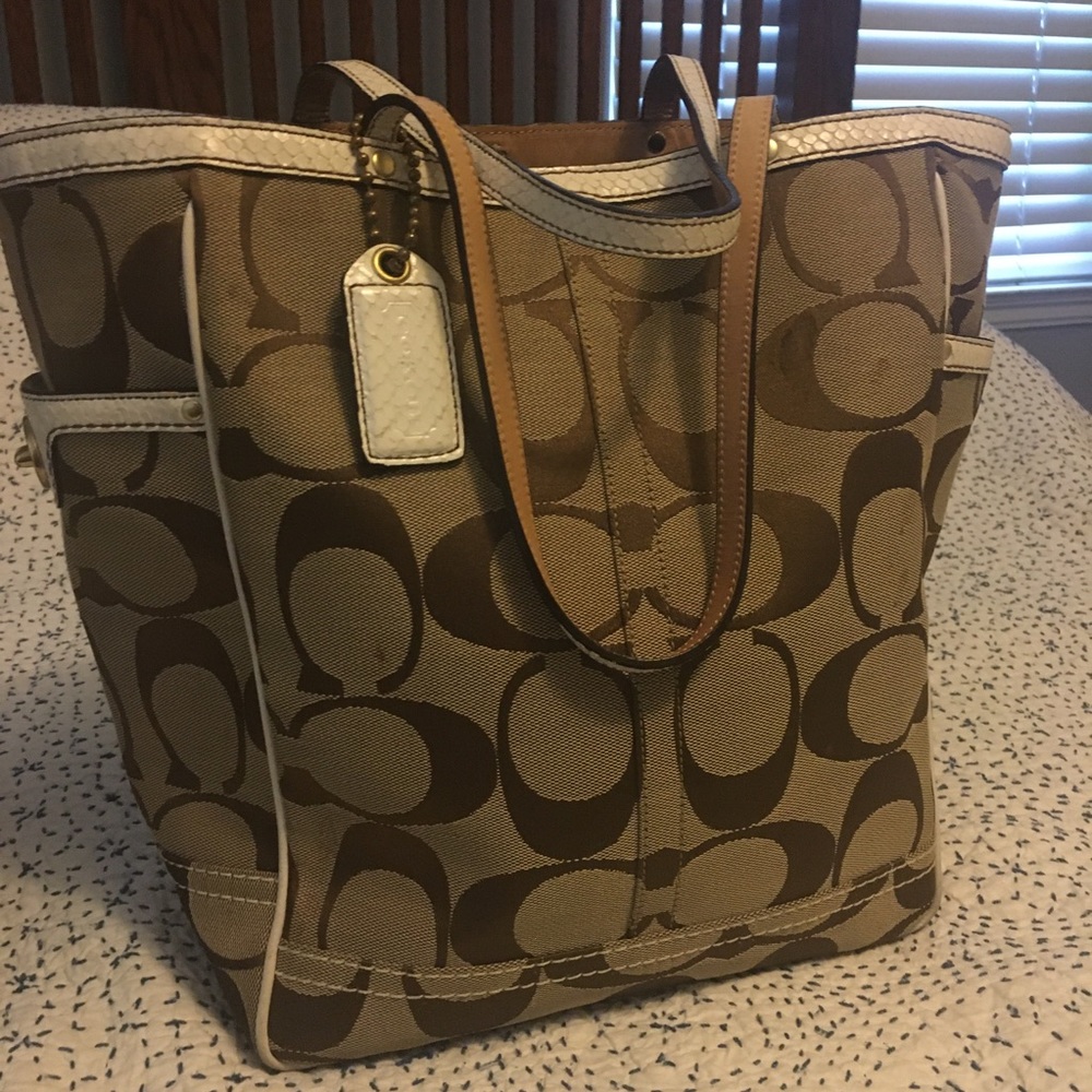 Coach purse